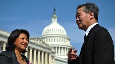 Chai Ling og Harry Wu (Foto: MANDEL NGAN/Afp) Chai Ling og Harry Wu (Foto: MANDEL NGAN/Afp)