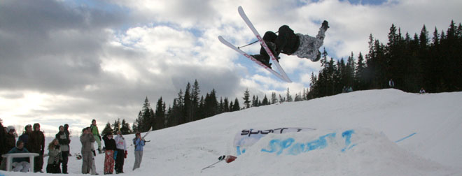 Imponerende hopp under skidagen!