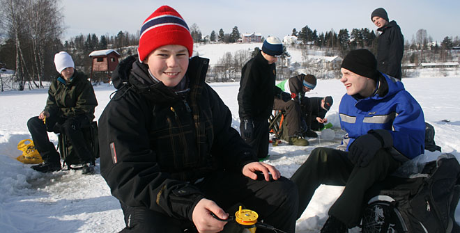 Gøy med isfiske