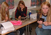 Jentene utforsker PDA-en